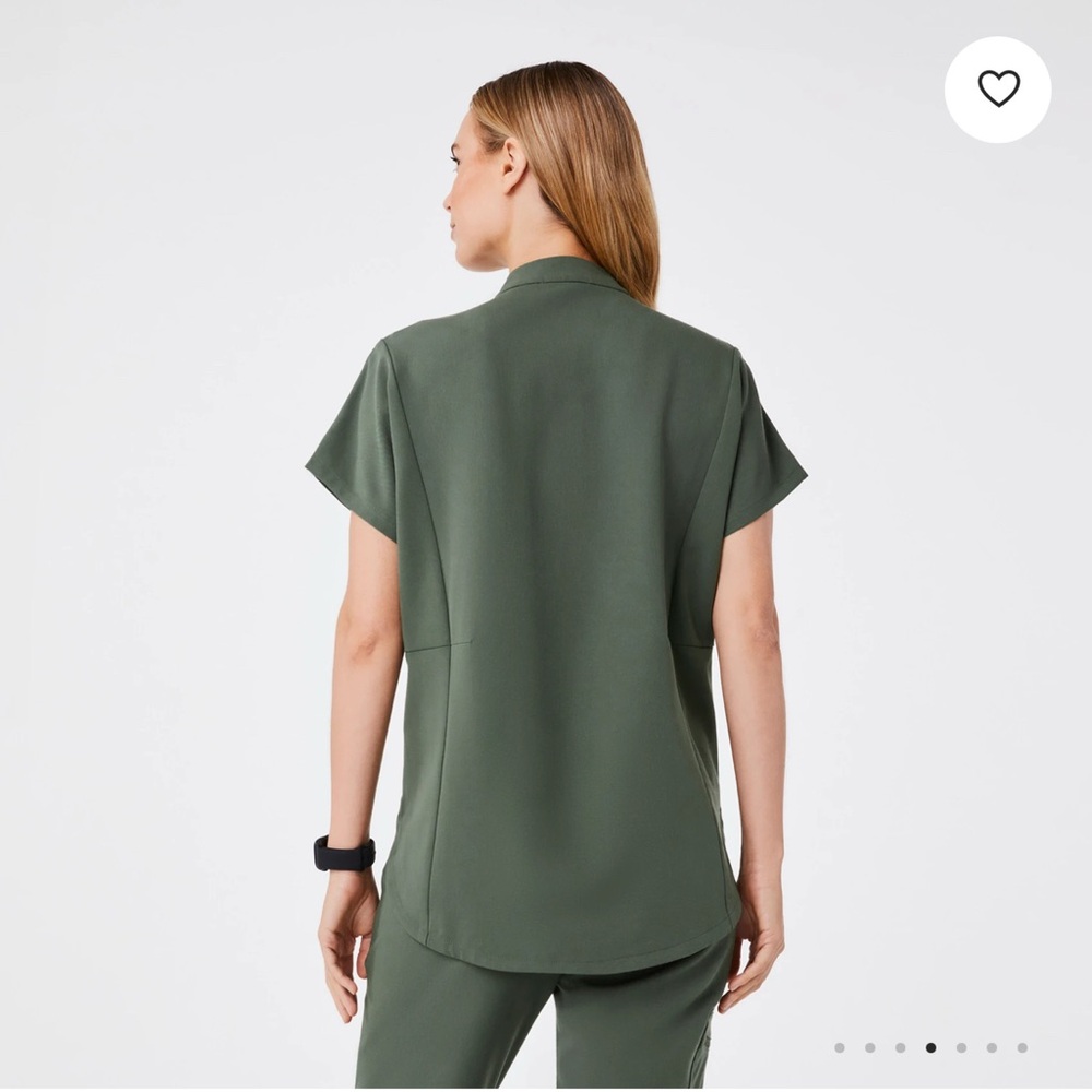 FIGS Montez Scrub Top - Picture 2 of 4